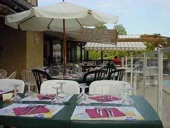 Brit Hotel Vallee Du Lot Fumel Exterior foto